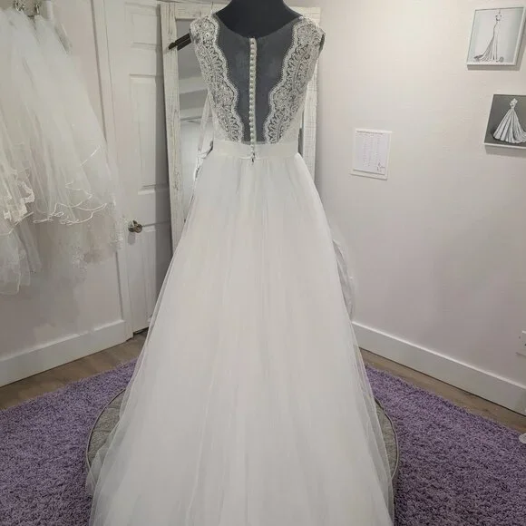 JJ's House Size 10 A-Line Wedding Dress - Picture 2 of 6